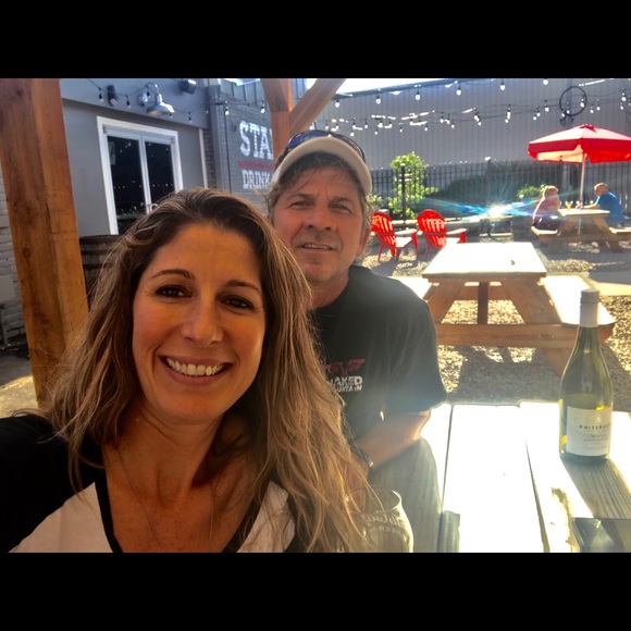 Meet your Posher, Kendra - Picture 2 of 2